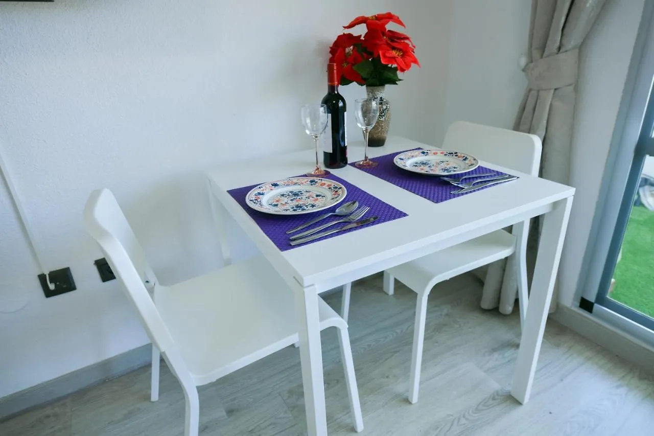 בנאלמדנה Benal Beach Sea Front Holiday Home